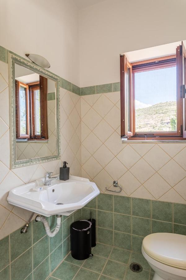 Chioureas Apartments Levktron Экстерьер фото